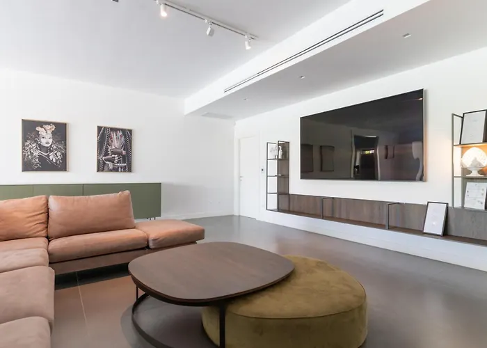 Malolu Luxury Villa